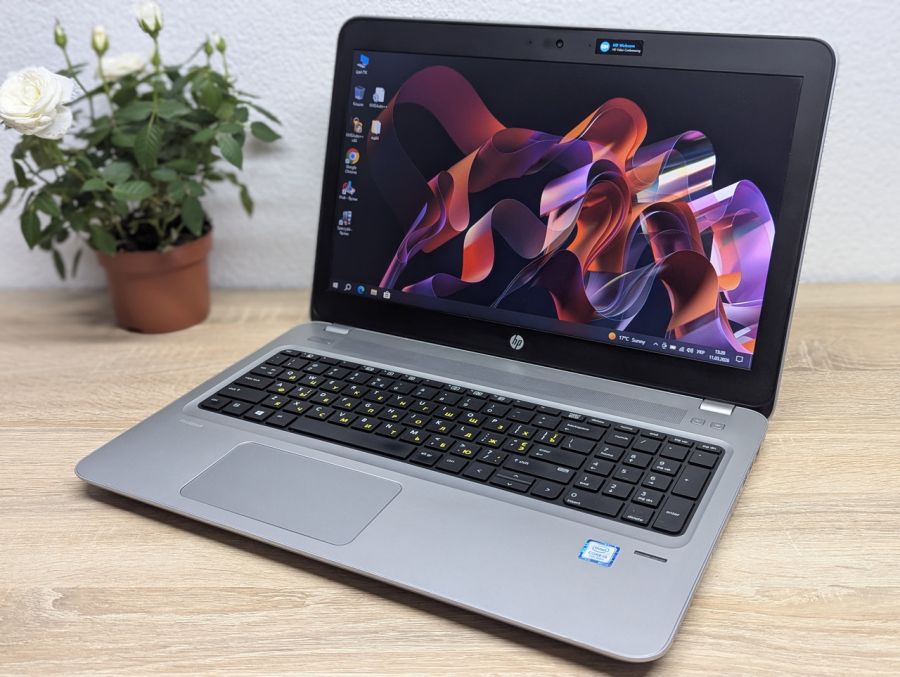 Ноутбук Б/В HP ProBook 450 G4, Intel Core i3-7100U, DDR4 8GB, SSD 128GB, 15.6" HD