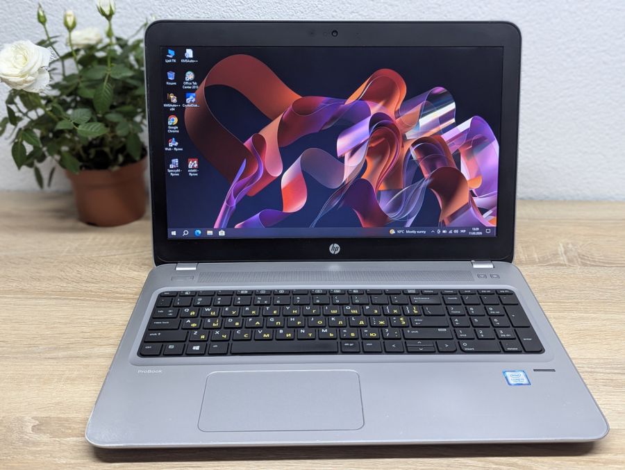 Уцінка! Ноутбук Б/В HP ProBook 450 G4, Intel Core i3-7100U, DDR4 8 GB, SSD 128GB, 15.6" HD
