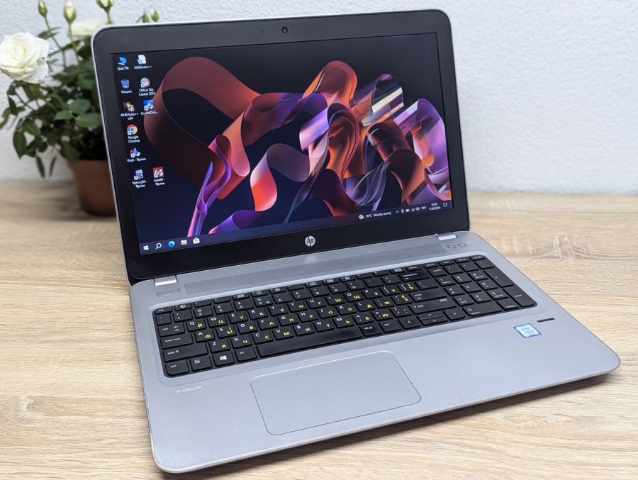 Уцінка! Ноутбук Б/В HP ProBook 450 G4, Intel Core i3-7100U, DDR4 8 GB, SSD 128GB, 15.6" HD