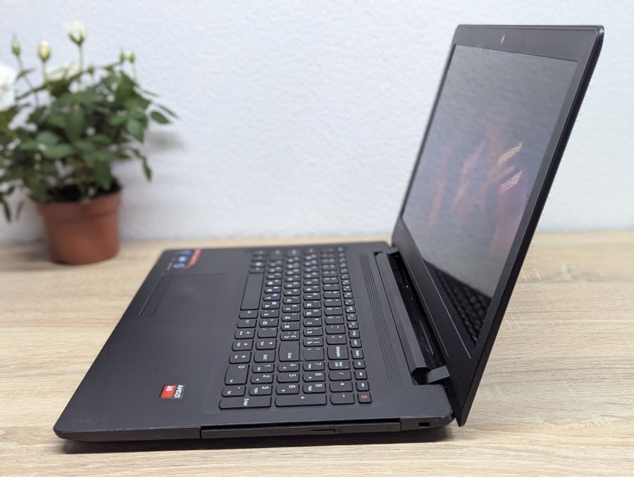 Ноутбук Б/В Lenovo IdeaPad 110, AMD A6-7310, DDR3 4 GB, SSD 128GB, Radeon R4, 15.6"
