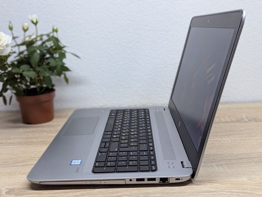 Уцінка! Ноутбук Б/В HP ProBook 450 G4, Intel Core i5-7200U, DDR4 8 GB, SSD 128GB, 15.6" HD