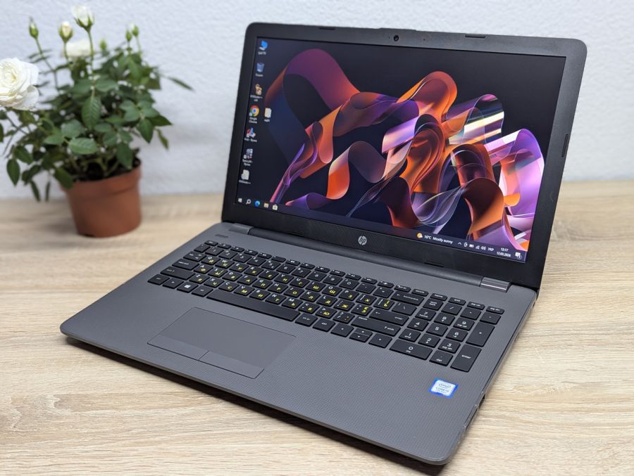 Ноутбук Б/В HP 250 G6, Intel Core i3-7020U, DDR4 8 GB, SSD 128GB, 15.6" HD