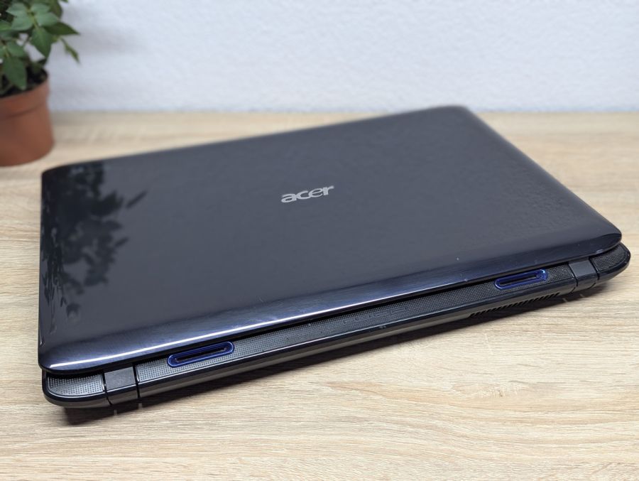 Ноутбук Б/В Acer Aspire 8942G, Intel Core i3-330M, DDR4 8 GB, SSD 128GB + HDD 320GB, Radeon HD 5000, 17" Full HD