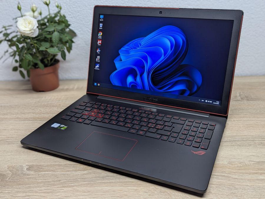 Ноутбук Б/В ASUS ROG G501V, Intel Core i7-6700HQ, DDR4 16 GB, SSD 256GB + HDD 1TB, NVIDIA GeForce GTX 960M 4gb, 15.6" Full HD