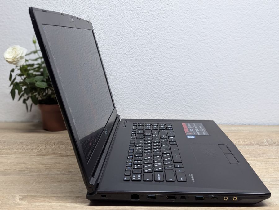 Уцінка! Ноутбук Б/В MSI MS-GL72, Intel Core i5-6300HQ, DDR4 16 GB, SSD 256GB + SSD 1TB, GTX 950M 2Gb, 17" Full HD
