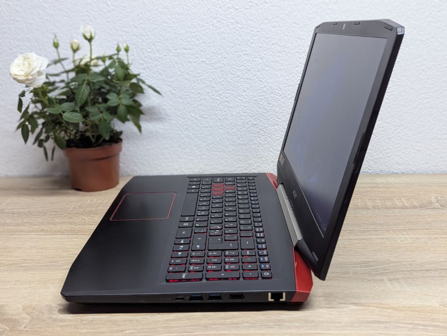 Ноутбук Б/В Acer Aspire VX5-591G, Intel Core i5-7300HQ, DDR4 32 GB, SSD 512GB, GTX 1050 4Gb, 15.6" Full HD