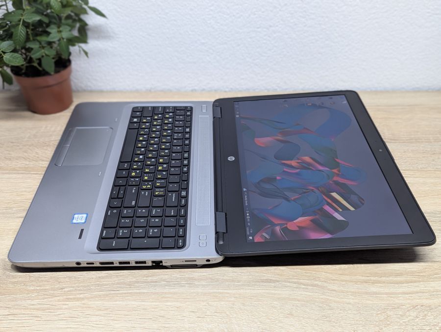 Уцінка! Ноутбук Б/В HP ProBook 650 G2, Intel Core i5-6200U, DDR4 8 GB, SSD 128GB, 15.6" Full HD