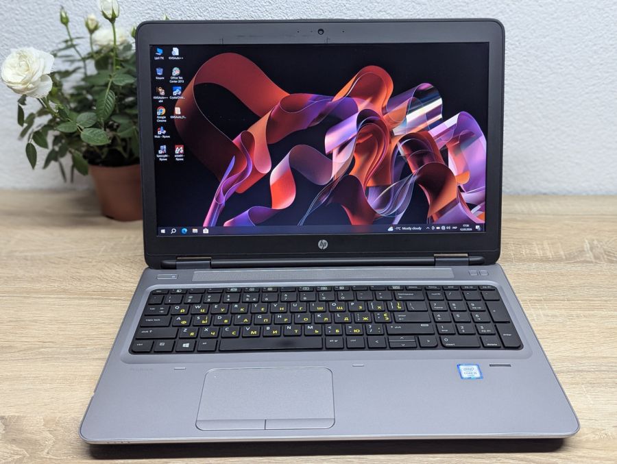 Уцінка! Ноутбук Б/В HP ProBook 650 G2, Intel Core i5-6200U, DDR4 8 GB, SSD 128GB, 15.6" Full HD