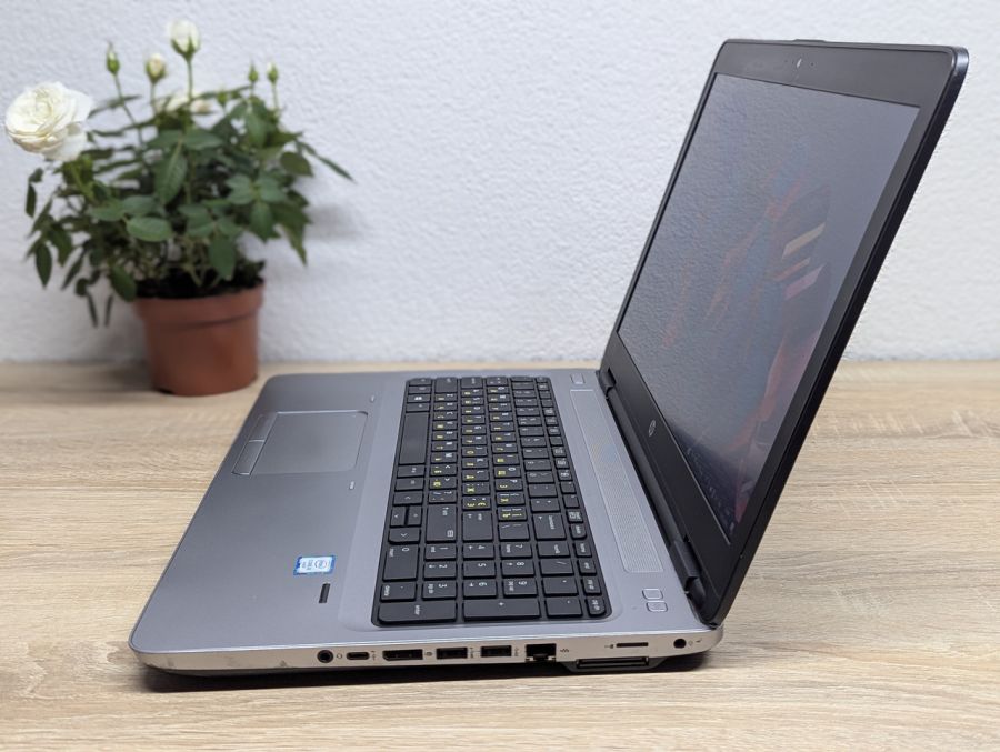 Уцінка! Ноутбук Б/В HP ProBook 650 G2, Intel Core i5-6200U, DDR4 8 GB, SSD 128GB, 15.6" Full HD