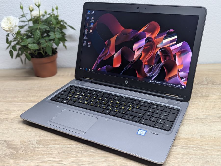 Уцінка! Ноутбук Б/В HP ProBook 650 G2, Intel Core i5-6200U, DDR4 8 GB, SSD 128GB, 15.6" Full HD