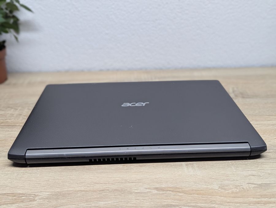 Уцінка! Ноутбук Б/В Acer Aspire A515-51, Intel Core i5-7200U, DDR4 8 GB, SSD 128GB, 15.6" Full HD