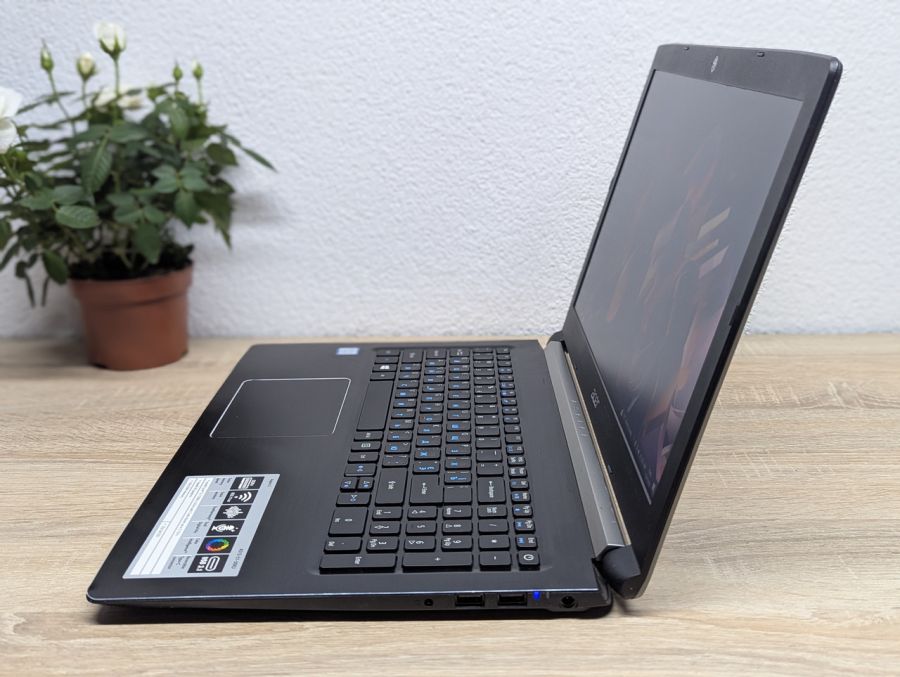 Уцінка! Ноутбук Б/В Acer Aspire A515-51, Intel Core i5-7200U, DDR4 8 GB, SSD 128GB, 15.6" Full HD