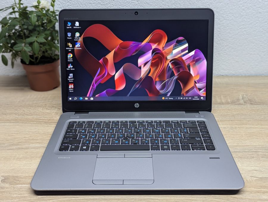 Ноутбук Б/В HP EliteBook 745 G3, AMD A10-8700B, DDR3 8 GB, SSD 128GB, AMD Radeon R6, 14" Full HD
