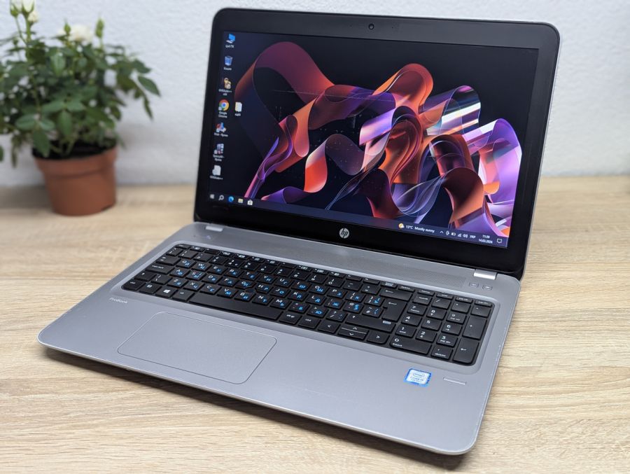 Уцінка! Ноутбук Б/В HP ProBook 450 G4, Intel Core i5-7200U, DDR4 8 GB, SSD 128GB, 15.6" HD