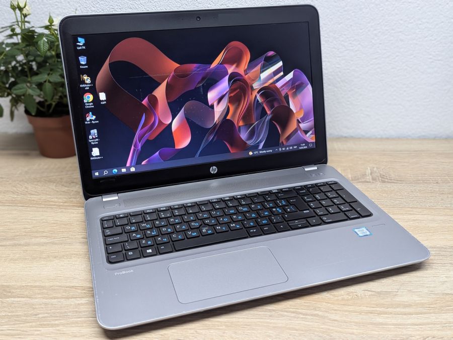 Уцінка! Ноутбук Б/В HP ProBook 450 G4, Intel Core i5-7200U, DDR4 8 GB, SSD 128GB, 15.6" HD