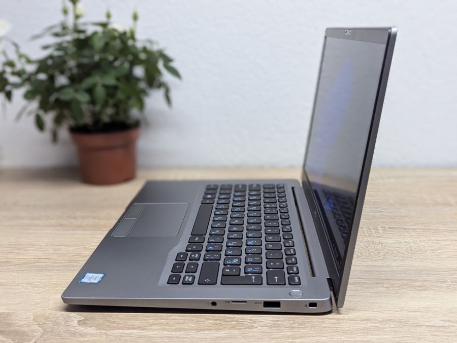 Ноутбук Б/В Dell Latitude 7400, Intel Core i7-8665U, DDR4 16 GB, SSD 256GB, 14" Full HD