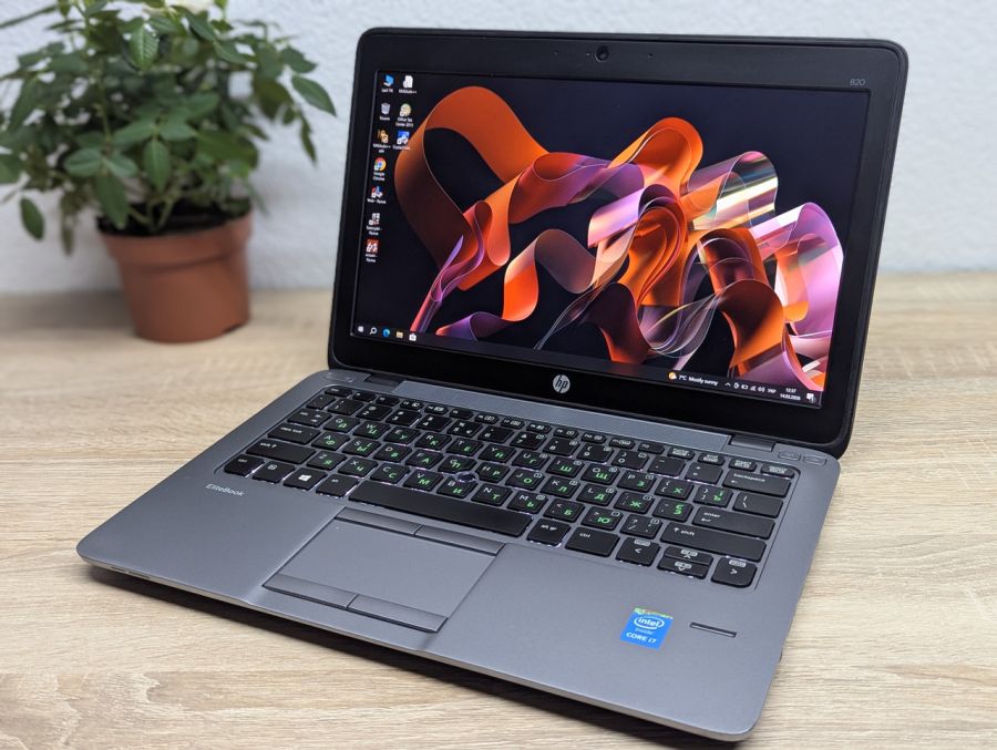 Уцінка! Ноутбук Б/В HP EliteBook 820 G2, Intel Core i7-5500U, DDR3 8 GB, SSD 128GB, 12" Full HD