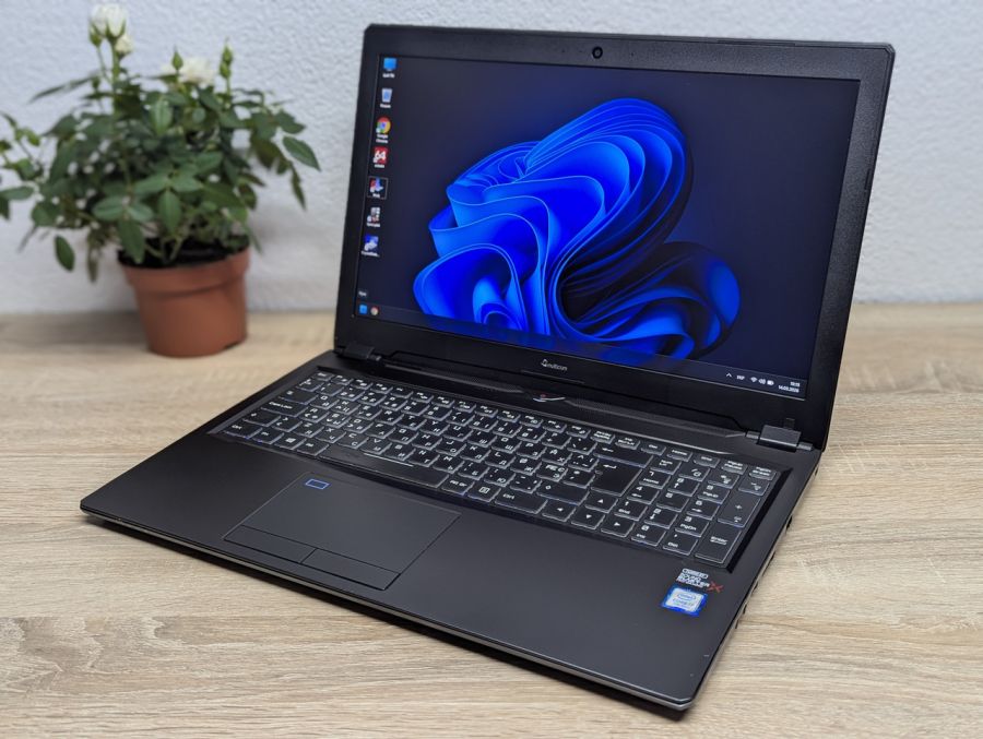 Ноутбук Б/В Multicom Norge P850HR, Intel Core i7-7700HQ, DDR4 32GB, SSD 256GB + HDD 1TB, NVIDIA GeForce GTX 1070 8GB, 15.6" Full HD
