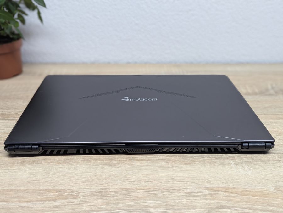 Ноутбук Б/В Multicom Norge P850HR, Intel Core i7-7700HQ, DDR4 32 GB, SSD 256GB + HDD 1TB, NVIDIA GeForce GTX 1070 8Gb, 15.6" Full HD