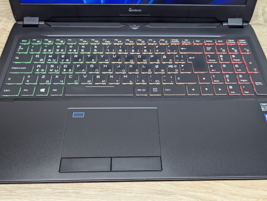 Ноутбук Б/В Multicom Norge P850HR, Intel Core i7-7700HQ, DDR4 32GB, SSD 256GB + HDD 1TB, NVIDIA GeForce GTX 1070 8GB, 15.6" Full HD
