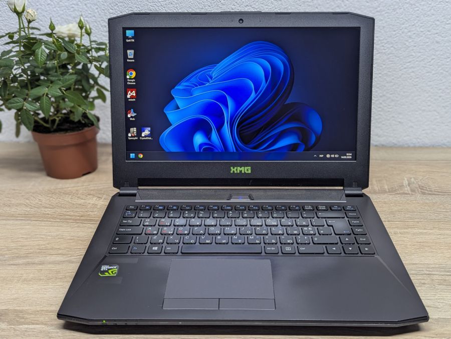 Ноутбук Б/В XMG P640RE, Intel Core i7-6700HQ, DDR4 16 GB, SSD 500GB, NVIDIA GeForce GTX 970M 3Gb, 14" Full HD