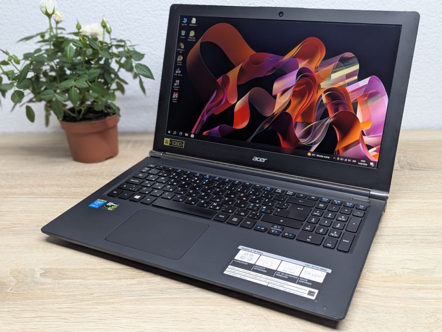Уцінка! Ноутбук Б/В Acer Aspire VN7-571G, Intel Core i5-4210U, DDR3 12 GB, SSD 256GB + HDD 1TB, NVIDIA GeForce GTX 850M 4Gb, 15.6" Full HD