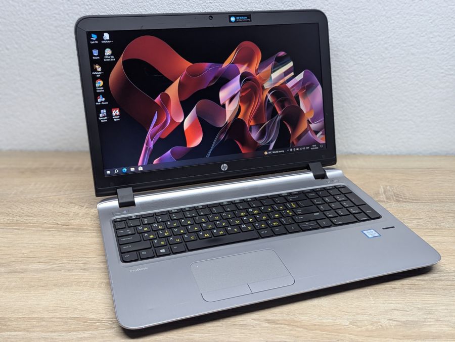 Уцінка! Ноутбук Б/В HP ProBook 450 G3, Intel Core i7-6500U, DDR3 8 GB, SSD 128GB, 15.6" Full HD [ProductHub SKU HP809]
