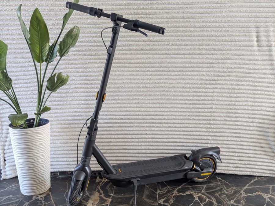 Б/В Електросамокат Ninebot KickScooter MAX G2 051501D