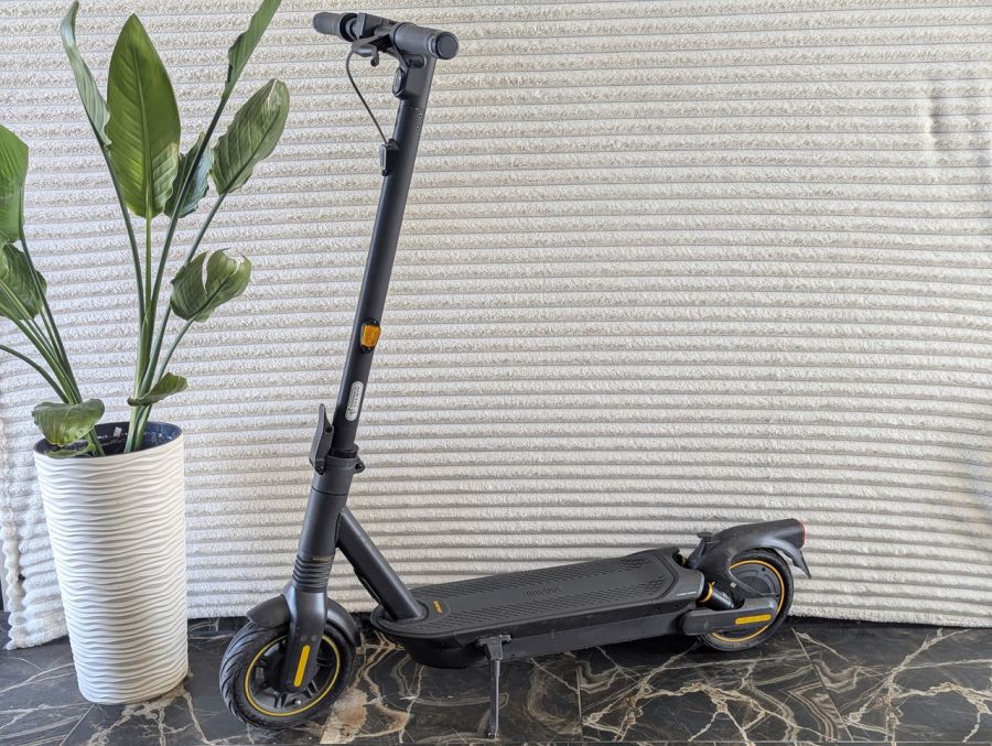 Електросамокат Ninebot KickScooter MAX G2 051501D Б/В