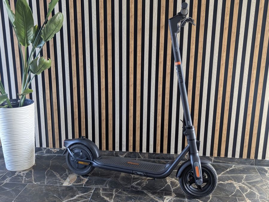 Б/В Електросамокат Segway Ninebot KickScooter F2 051201E
