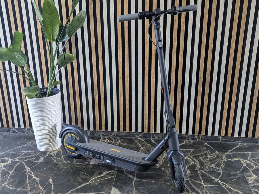 Б/В Електросамокат Ninebot KickScooter MAX G30E II