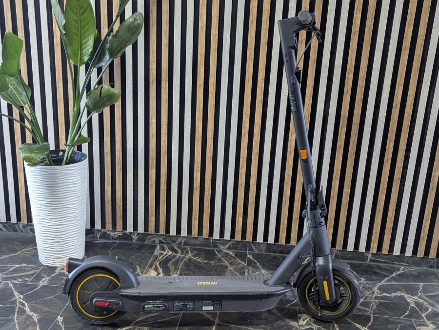 Б/В Електросамокат Ninebot KickScooter MAX G30E II
