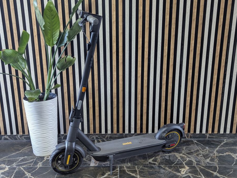 Б/В Електросамокат Ninebot KickScooter MAX G30E II