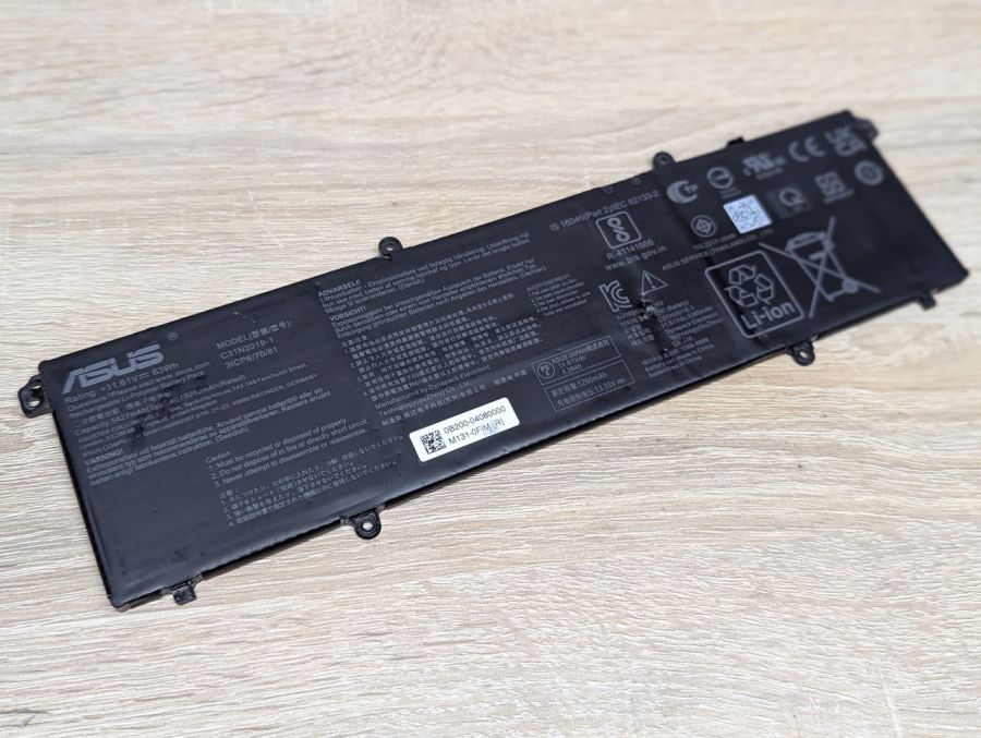 Б/В Оригінальна акумуляторна батарея Asus C31N2019-1