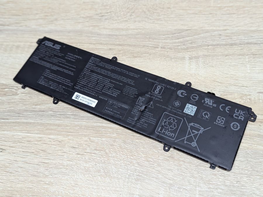 Б/В Оригінальна акумуляторна батарея Asus C31N2019-1
