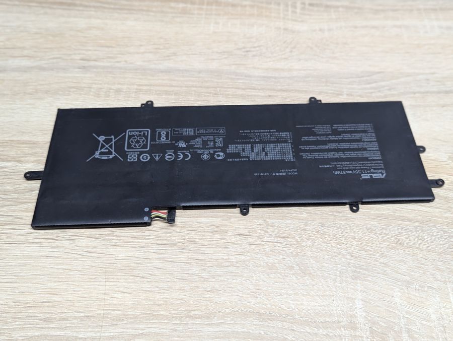 Б/В Оригінальна акумуляторна батарея Asus C31N1538 [ProductHub SKU C31N1538]