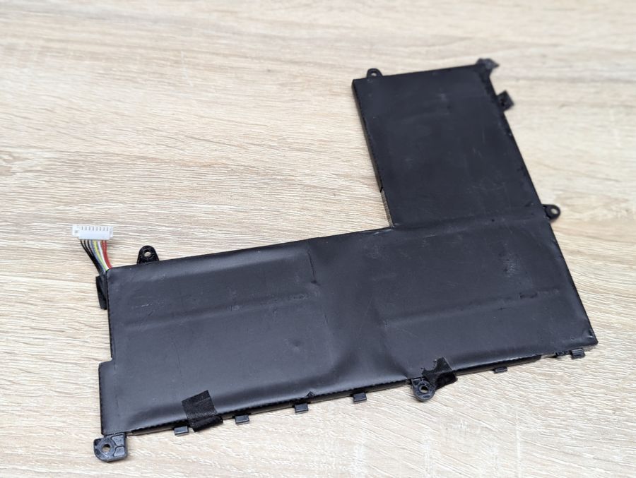 Б/В Оригінальна акумуляторна батарея Asus B31N1503