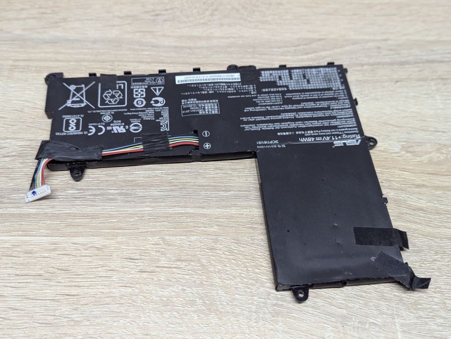 Б/В Оригінальна акумуляторна батарея Asus B31N1503
