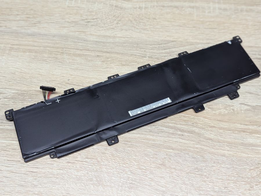 Б/В Оригінальна акумуляторна батарея Asus C31-X502