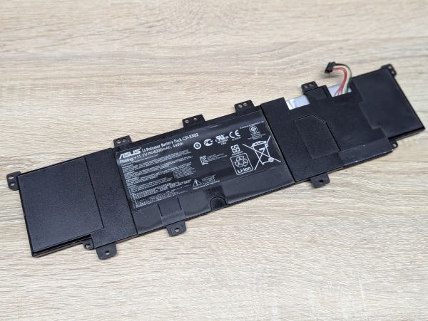 Б/В Оригінальна акумуляторна батарея Asus C31-X502