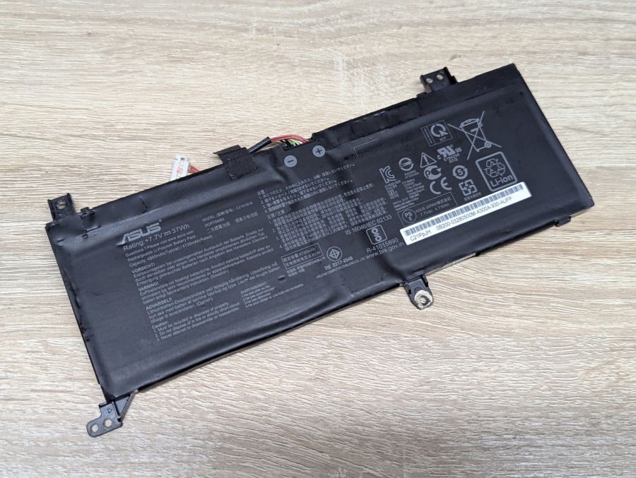 Б/В Оригінальна акумуляторна батарея Asus C21N1818