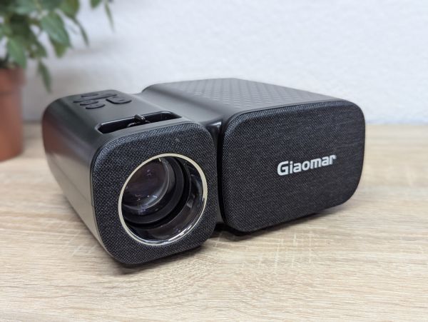 Новий Мультимедійний проектор Giaomar Movie Projector C11