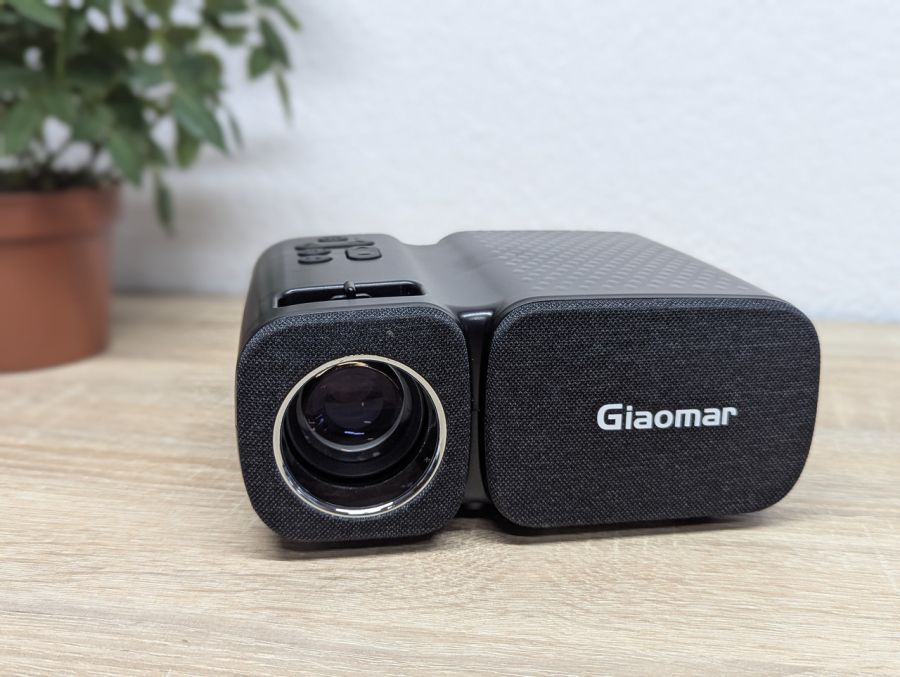Новий Мультимедійний проектор Giaomar Movie Projector C11