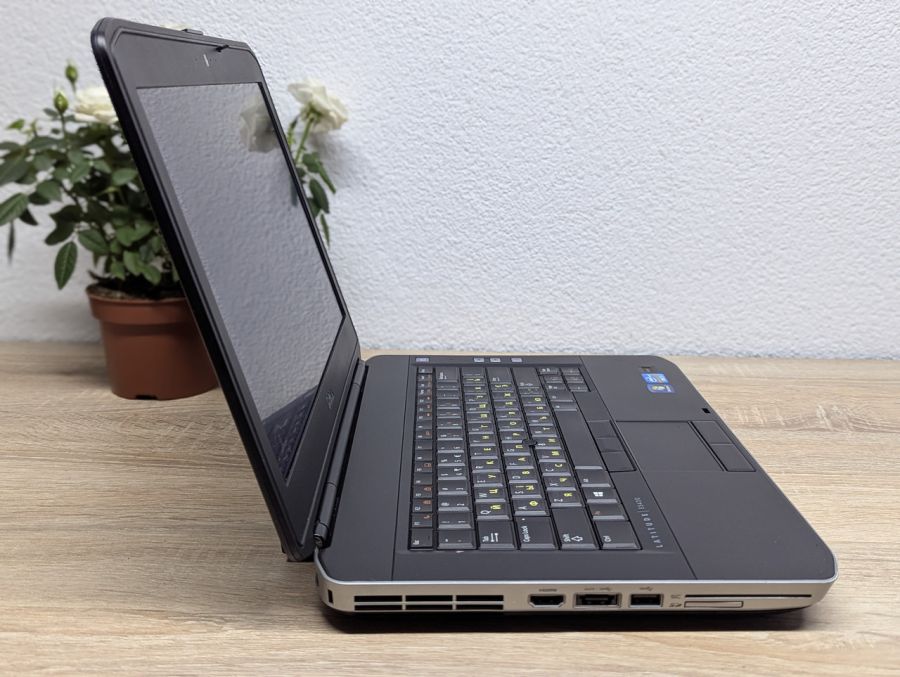 Ноутбук Б/В Dell Latitude E5430, Intel Core i7-3540M, DDR3 8 GB, SSD 128GB, 14" HD