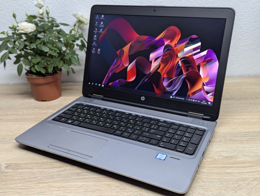 Уцінка! Ноутбук Б/В HP ProBook 650 G3, Intel Core i5-7300U, DDR4 8 GB, SSD 128GB, 15.6" Full HD