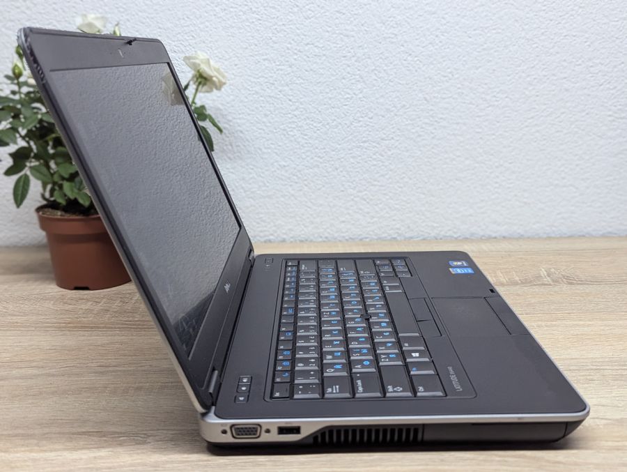 Ноутбук Б/В Dell Latitude E6440, Intel Core i7-4610M, DDR3 8 GB, SSD 128GB, 14" Full HD