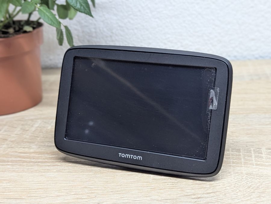 Новий Автомобільний GPS-навігатор TomTom GO Basic