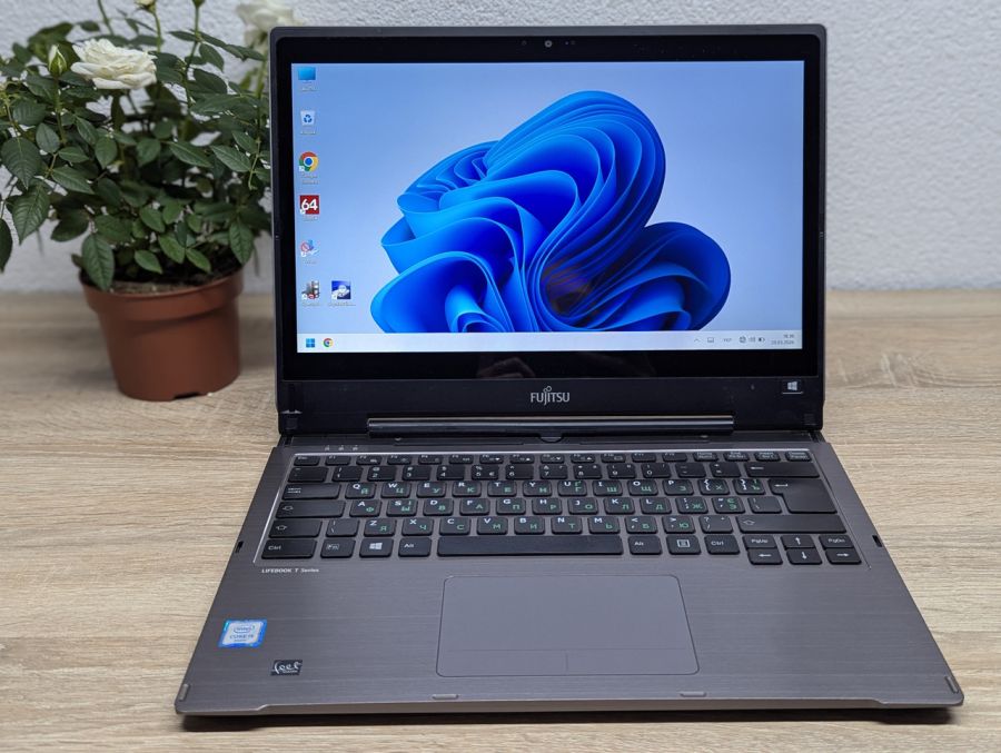 Ноутбук Б/В Fujitsu T936, Intel Core i5-6300U, DDR4 8 GB, SSD 256GB, 13" Full HD Сенсор