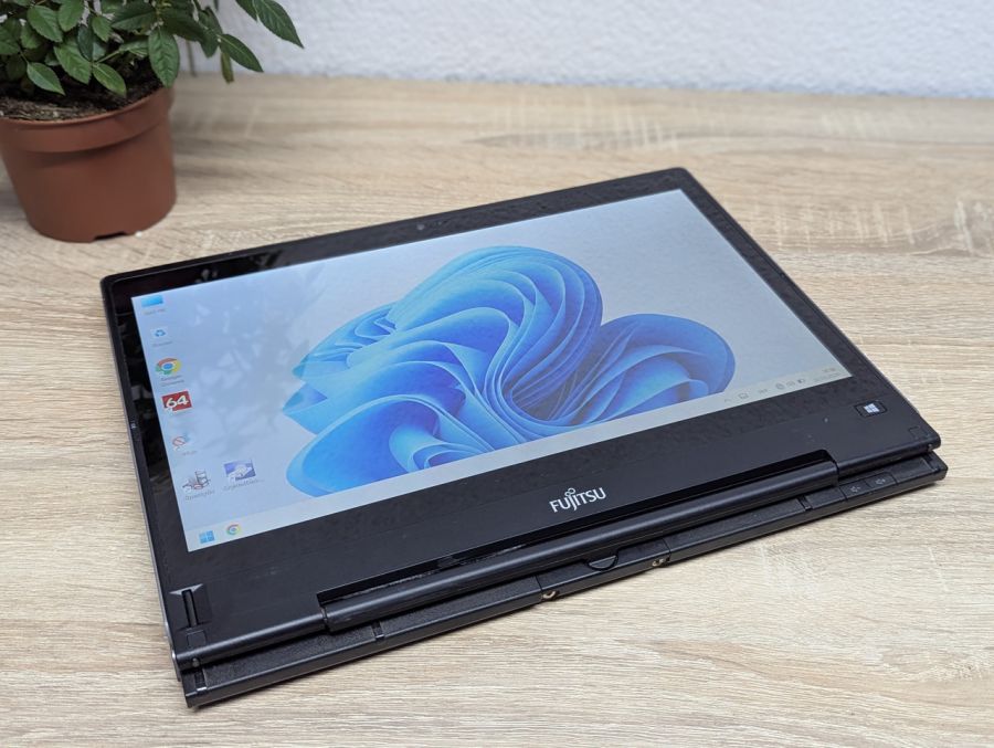 Ноутбук Б/В Fujitsu T936, Intel Core i5-6300U, DDR4 8 GB, SSD 256GB, 13" Full HD Сенсор
