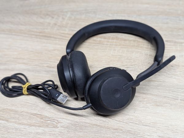 Б/В Дротова гарнітура Jabra Evolve2 40